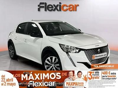 Begagnad Peugeot e-208 Active 100 kW (136 HK) 2023 Vit Halvkombi
