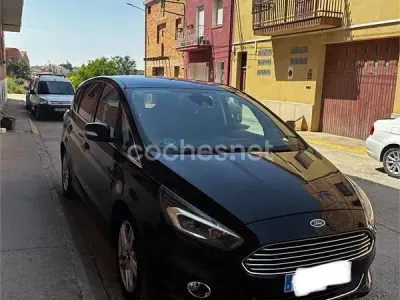 Usado Ford S-MAX Titanium 180 CV (132 kW) 2016 Negro Monovolumen