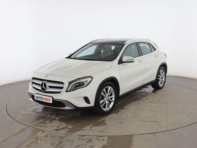 Usado Mercedes GLA200 Urban 135 CV (99 kW) 2014 Blanco SUV