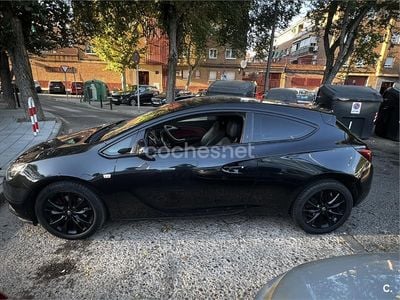 Opel Astra GTC