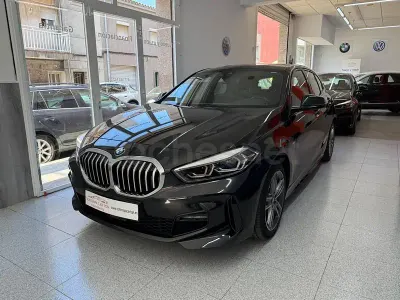 Usado BMW 118 136 CV (100 kW) 2022 Negro Berlina