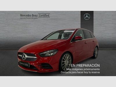 Usado Mercedes B200 163 CV (119 kW) 2020 Rojo jupiter Monovolumen