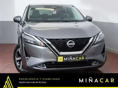 Usado Nissan Qashqai N-Connecta 140 CV (102 kW) 2023 Gris SUV
