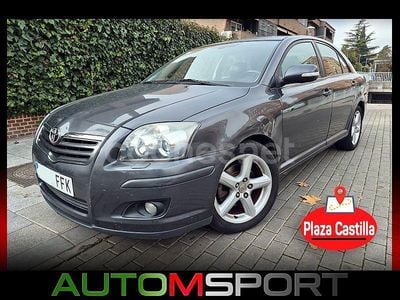 Gris / plata Usado 2006 Toyota Avensis Executive Berlina | 5500 € (Caro)