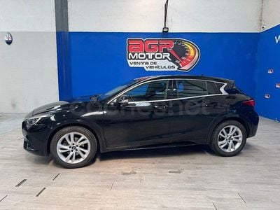 Usado Infiniti Q30 Premium 122 CV (89 kW) 2018 Negro Berlina