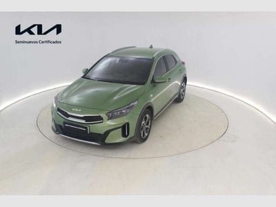 Usado Kia XCeed 136 CV (100 kW) 2024 Verde SUV