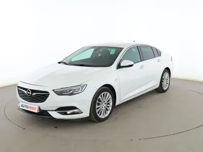 Usado Opel Insignia Innovation 135 CV (99 kW) 2019 Blanco Berlina