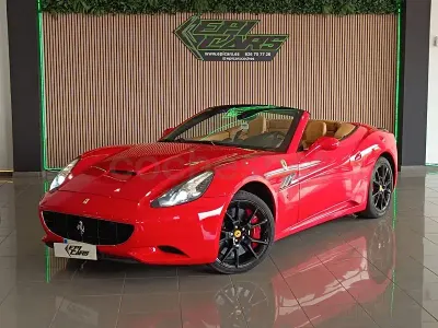 Usado Ferrari California 460 CV (338 kW) 2011 Rojo Descapotable