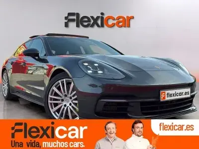 Begagnad Porsche Panamera 4 Sport Turismo 462 HK (339 kW) 2018 Svart Sedan