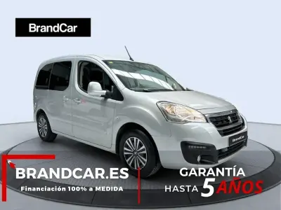 Usado Peugeot Partner Tepee Active 100 CV (73 kW) 2018 Gris Monovolumen