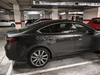 Gris / plata Usado 2024 Mazda 6 Exclusive-Line Berlina | 27.000 € (Caro)