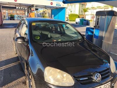 Usado VW Golf VI Highline 105 CV (77 kW) 2008 Negro Utilitario