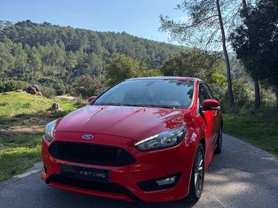 Usado Ford Focus ST-Line 125 CV (91 kW) 2018 Rojo Berlina