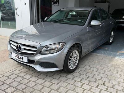 Usado Mercedes C180 120 CV (88 kW) 2014 Gris / plata Berlina