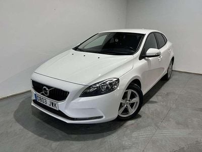 Usado Volvo V40 Kinetic 120 CV (88 kW) 2017 Blanco Utilitario