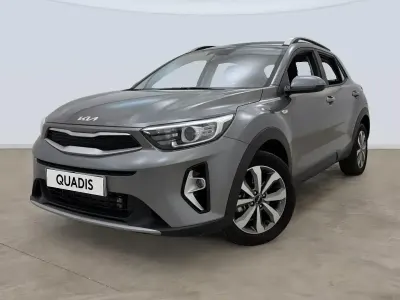 Usado Kia Stonic 100 CV (73 kW) 2025 Blanco SUV
