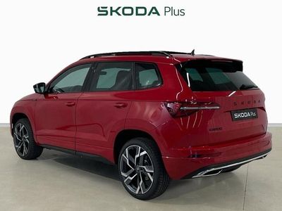 Usado Skoda Karoq SportLine 150 CV (110 kW) 2025 Rojo SUV