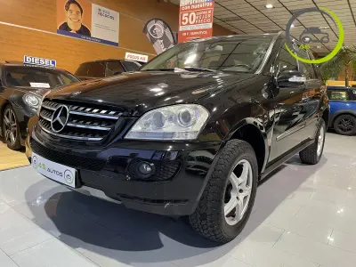 Usado Mercedes ML280 190 CV (139 kW) 2008 Negro SUV