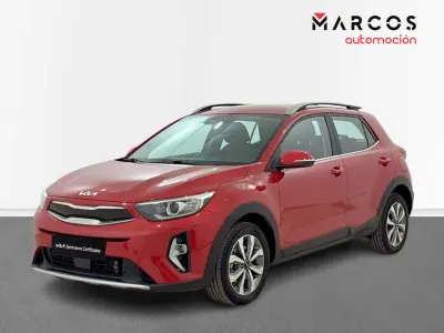 Usado Kia Stonic 100 CV (73 kW) 2022 SUV