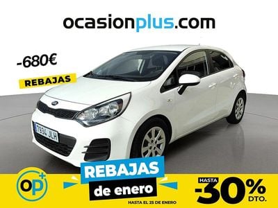 Blanco Usado 2016 Kia Rio Berlina | 8690 € (Precio justo)