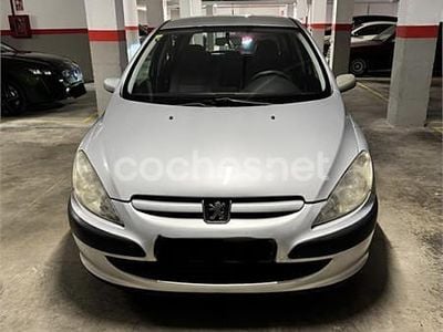 Usado Peugeot 307 110 CV (80 kW) 2004 Gris / plata Berlina