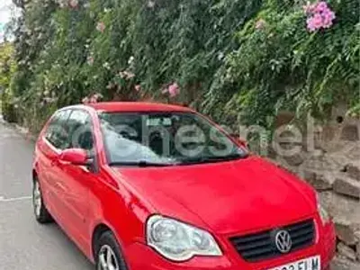 Usado VW Polo Advance 70 CV (51 kW) 2007 Rojo Utilitario