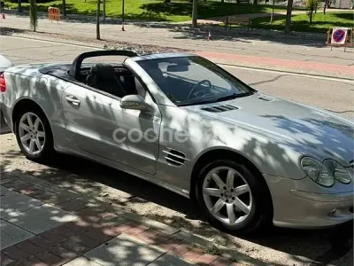 Usado Mercedes SL500 306 CV (225 kW) 2001 Gris / plata Descapotable
