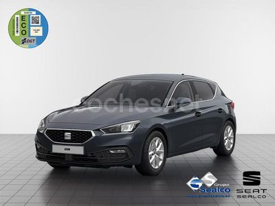 Usado Seat Leon Style 116 CV (85 kW) 2025 Gris / plata Berlina