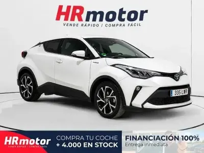 Begagnad Toyota C-HR Advance 184 HK (135 kW) 2022 Vit SUV