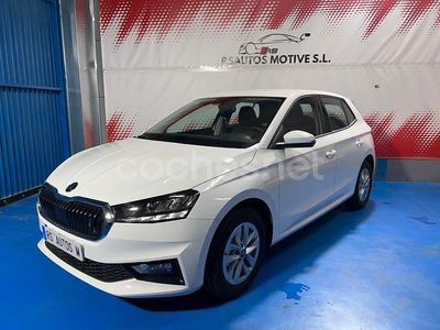 Nuevo Skoda Fabia Selection 95 CV (69 kW) 2025 Blanco Utilitario