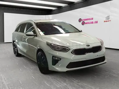 Usado Kia Ceed 140 CV (102 kW) 2019 Blanco Utilitario