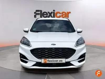 Usado Ford Kuga ST-Line 150 CV (110 kW) 2022 Blanco SUV