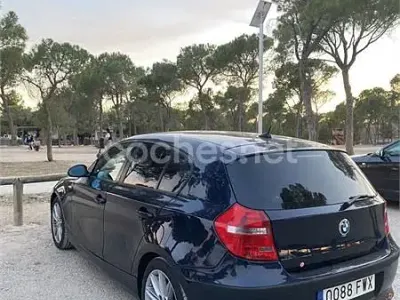 Usado BMW 118 122 CV (89 kW) 2007 Azul Utilitario
