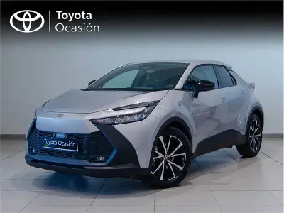 Usado Toyota C-HR Advance 140 CV (102 kW) 2025 Gris / plata SUV