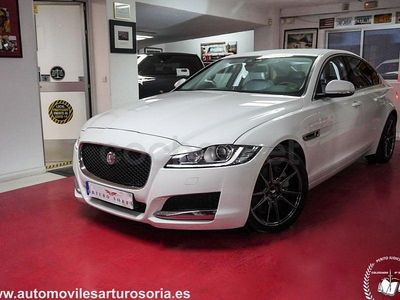 Usado Jaguar XF Prestige 180 CV (132 kW) 2017 Blanco Berlina