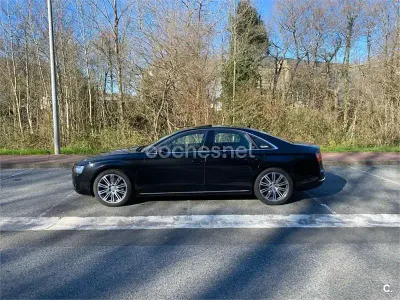 Usado Audi A8 350 CV (257 kW) 2011 Negro Berlina