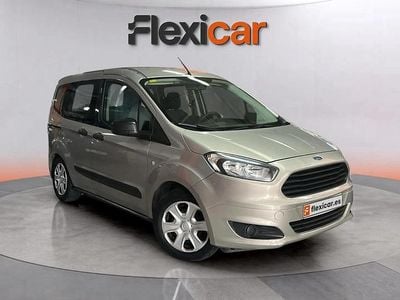 Gris Usado 2015 Ford Tourneo Courier Ambiente Monovolumen | 9990 € (Precio justo)