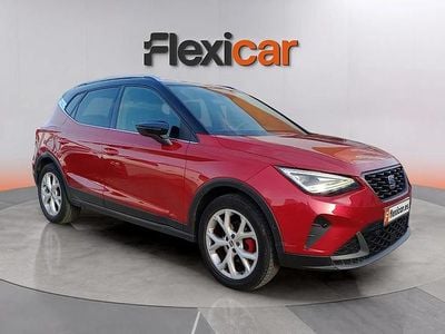 Usado Seat Arona FR 150 CV (110 kW) 2023 Granate SUV