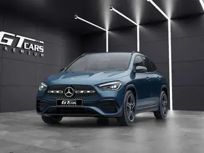 Usado Mercedes GLA250 AMG 218 CV (160 kW) 2021 Azul SUV