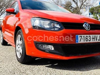 Usado VW Polo Advance 90 CV (66 kW) 2014 Rojo Berlina