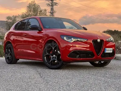 Usado Alfa Romeo Stelvio 210 CV (154 kW) 2024 Rojo SUV