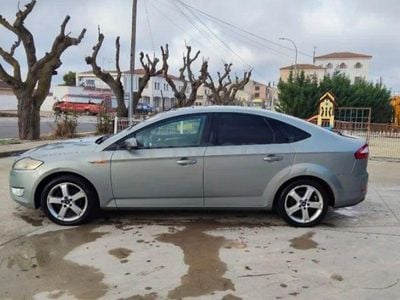 Usado Ford Mondeo Ambiente 125 CV (91 kW) 2009 Gris / plata Berlina