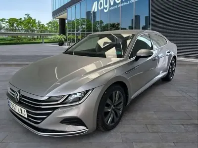 Usado VW Arteon 150 CV (110 kW) 2022 Plateado Coupe