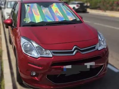 Usado Citroën C3 71 CV (52 kW) 2015 Rojo Berlina