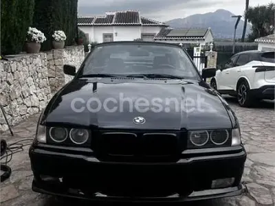 Usado BMW 318 Cabriolet 115 CV (84 kW) 1999 Negro Descapotable