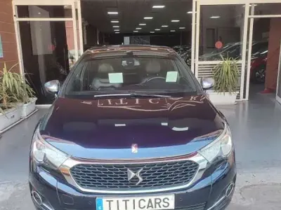 Usado DS Automobiles DS4 150 CV (110 kW) 2016 Azul Utilitario
