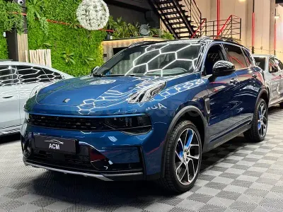 Usado Lynk & Co 01 261 CV (191 kW) 2023 Azul SUV