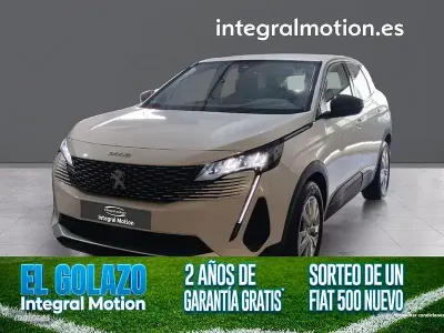 Usado Peugeot 3008 Active 130 CV (95 kW) 2022 Blanco SUV