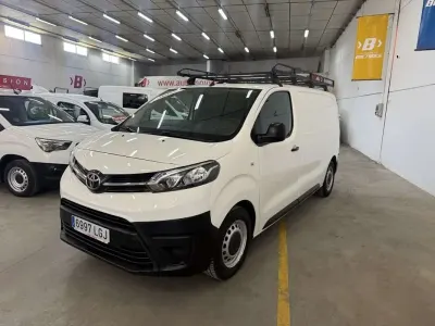 Usado Toyota Proace Business Edition 101 CV (74 kW) 2020 Blanco Monovolumen