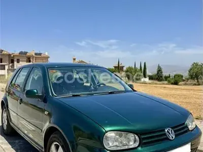Usado VW Golf III Highline 100 CV (73 kW) 1998 Verde Berlina